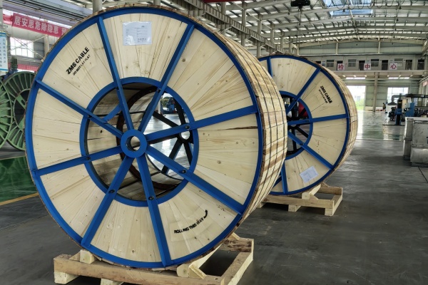 Les produits finis de câbles emballés par ZMS CABLE